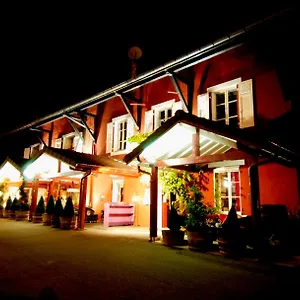 https://lauberge-de-maison-rouge.hotels-rhonealpes.com